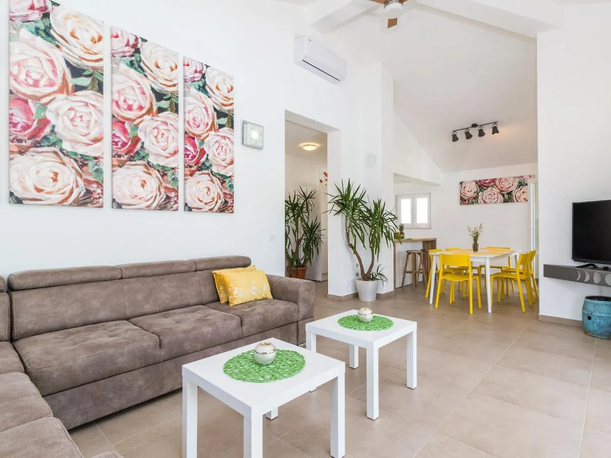 Holiday Home Mario By Interhome 0*, Svetvincenat Croatia