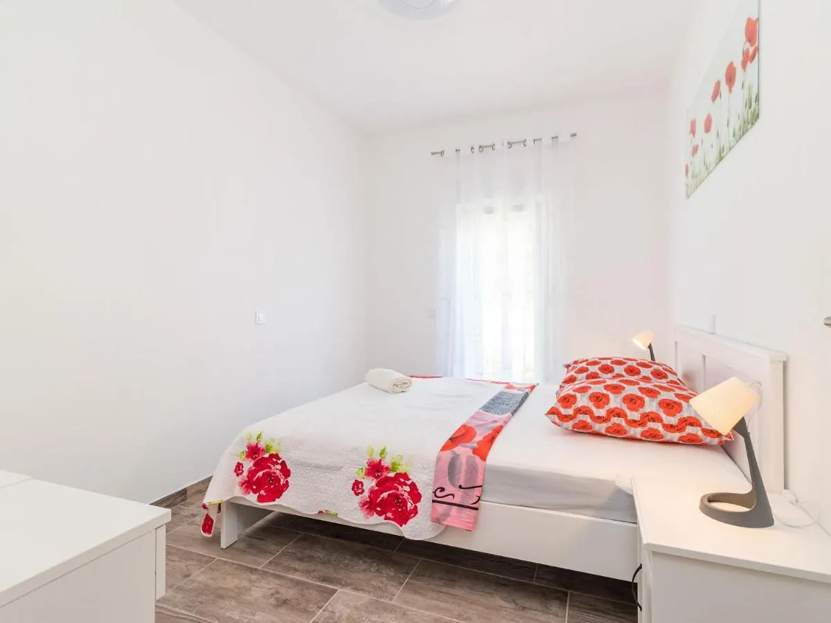 Holiday Home Mario By Interhome  Svetvincenat